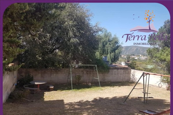 MUY LINDA CASA, MODERNA CON HERMOSA VISTA PROXIMA AL RIO