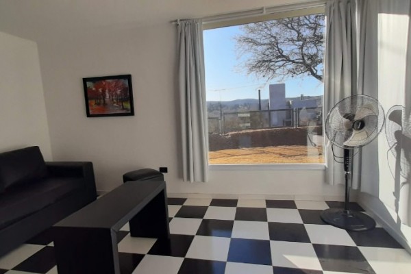 HERMOSA CASA DE CATEGORIA PARA 11 PERSONAS CON PILETA, QUINCHO, VISTA 