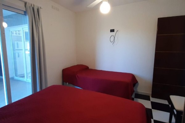 HERMOSA CASA DE CATEGORIA PARA 11 PERSONAS CON PILETA, QUINCHO, VISTA 