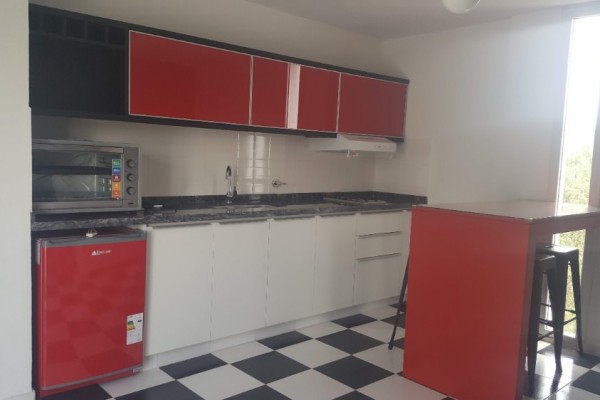 HERMOSA CASA DE CATEGORIA PARA 11 PERSONAS CON PILETA, QUINCHO, VISTA 