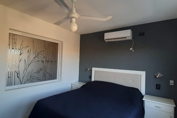 HERMOSA CASA DE CATEGORIA PARA 11 PERSONAS CON PILETA, QUINCHO, VISTA 