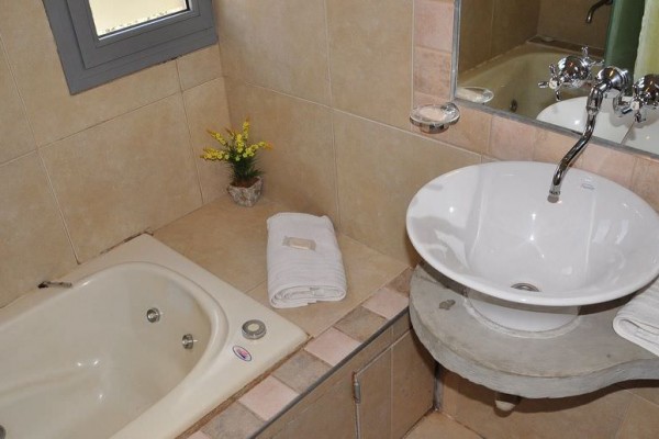 VENTA DE COMPLEJO DE CABAÑAS EN SAN ANTONIO DE ARREDONDO