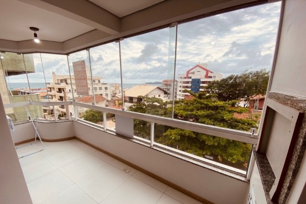CÓMODOS DEPARTAMENTOS A 100 METROS DEL MAR PARA 12 PERSONAS