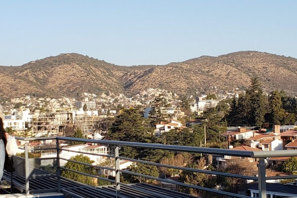 DEPARTAMENTO PARA 6/7 PERSONAS CON PILETA - CENTRICO - COCHERA - EQUIPAMIENTO FULL