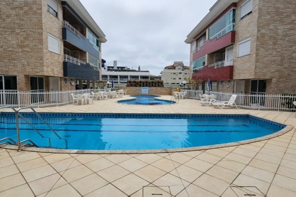 DEPARTAMENTO PARA 6 PERSONAS CON PILETA A 100 METROS DEL MR