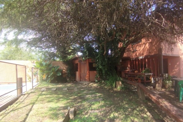 DUPLEX PARA 2 A 6 PERSONAS CON PILETA COMPARTIDA. PARRILLA. COCHERA. EQUIPAMIENTO FULL