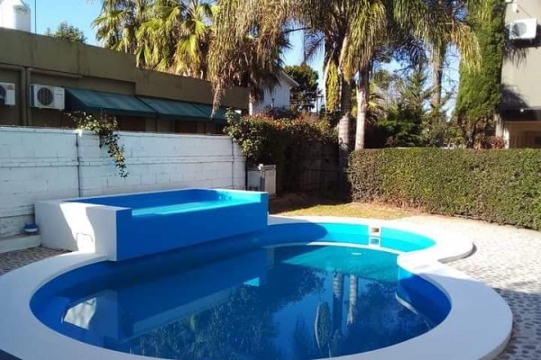 DUPLEX PARA 4 PERSONAS CON PILETA, COCHERA, QUINCHO