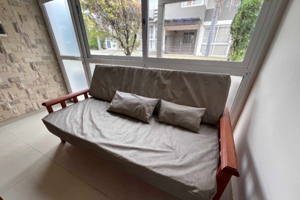 DUPLEX PARA 4 PERSONAS CON PILETA, COCHERA, QUINCHO