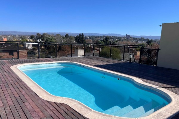 DEPARTAMENTO PARA 4 PERSONAS CON PILETA, COCHERA, QUINCHO A METROS DEL LAGO SAN ROQUE
