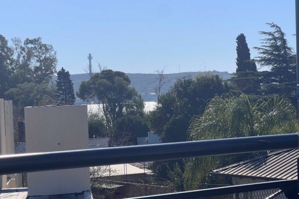 DEPARTAMENTO PARA 4 PERSONAS CON PILETA, COCHERA, QUINCHO A METROS DEL LAGO SAN ROQUE