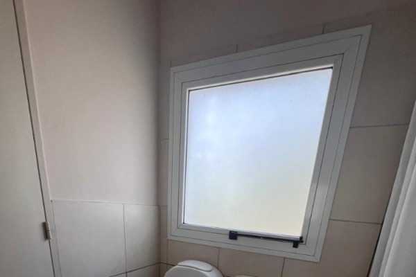 EXCLUSIVO CONDOMINIO SOBRE EL LAGO! PISCINA CLIMATIZADA, QUIMNCHO, BAJADA PROPIA!