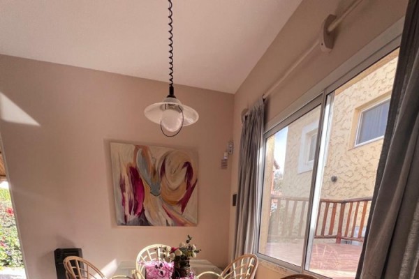 EXCLUSIVO CONDOMINIO SOBRE EL LAGO! PISCINA CLIMATIZADA, QUIMNCHO, BAJADA PROPIA!