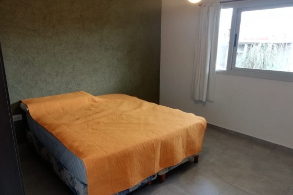 HERMOSA CASA DE CATEGORIA PARA 11 PERSONAS CON PILETA, QUINCHO, VISTA 