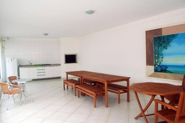 HERMOSO Y AMPLIO DEPARTAMENTO PARA 6 CON PILETA, QUINCHO, PARRILLA A 1 CUADRA Y MEDIA DEL MAR