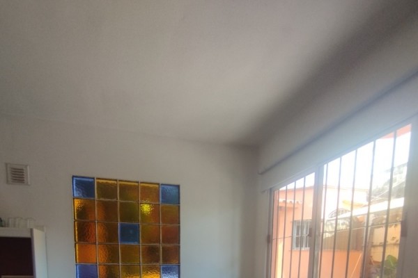 CABAÑA 5: 1 DORMITORIO CON COCHERA Y PARRILLA