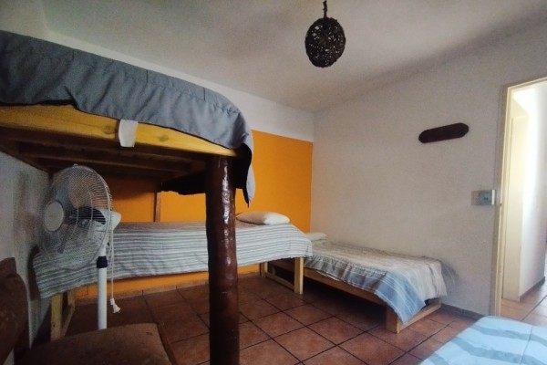 CABAÑA 7: 2 DORMITORIOS