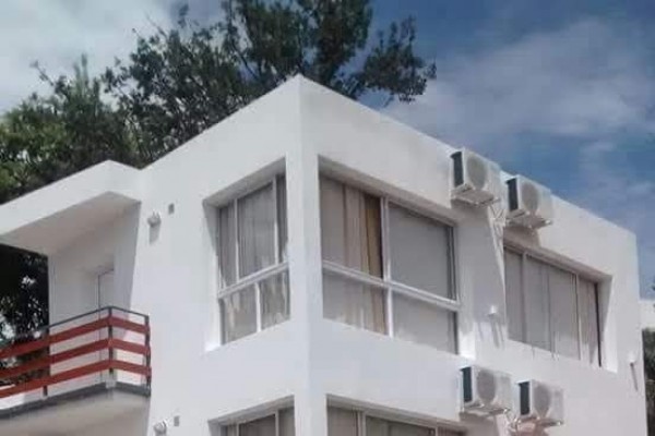DEPARTAMENTOS SOBRE EL LAGO PARA 4/6 PERSONAS CON PILETA