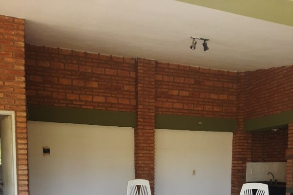 CASA CON PARQUE Y PILETA PARA 5 PERSONAS