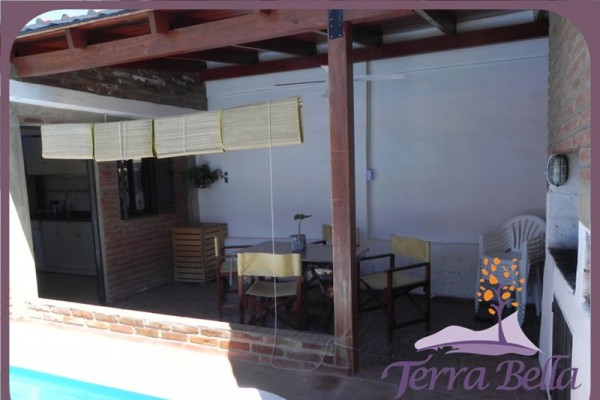 CASA PARA 4/5 PERSONAS CON PILETA USO EXCLUSIVO