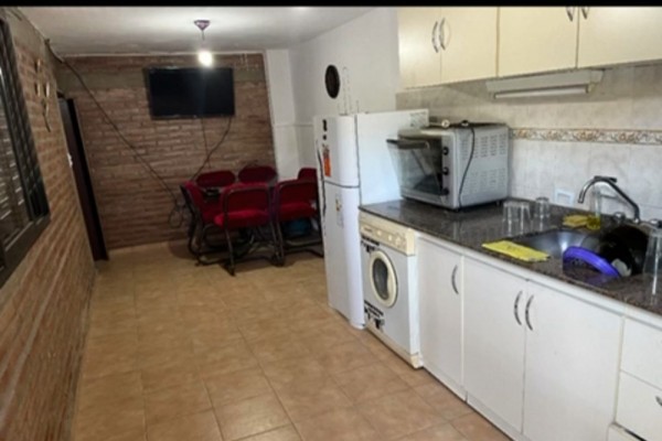 CASA PARA 4/5 PERSONAS CON PILETA USO EXCLUSIVO