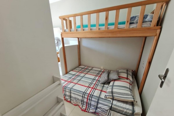 DEPARTAMENTO SOBRE LA PLAYA EN INGLESES, PARA 5 PERSONAS
