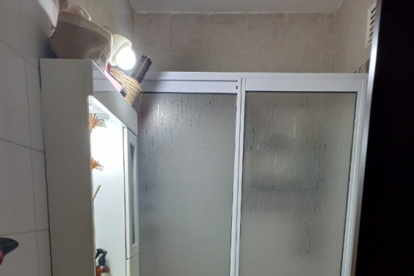 DEPARTAMENTO CENTRICO. UN DORMITORIO. PATIO Y PISCINA PROPIOS