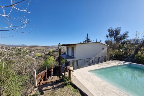 CASA PARA 7 CON PILETA
