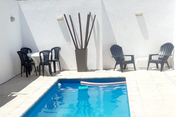 Casa Centrica Para 10 Con Pileta.parrilla.wifi