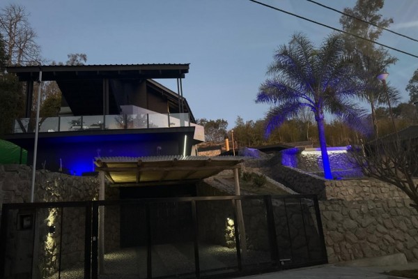 CASA IMPONENTE HASTA 6 PERSONAS