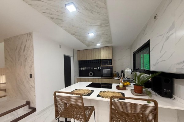 CASA IMPONENTE HASTA 6 PERSONAS