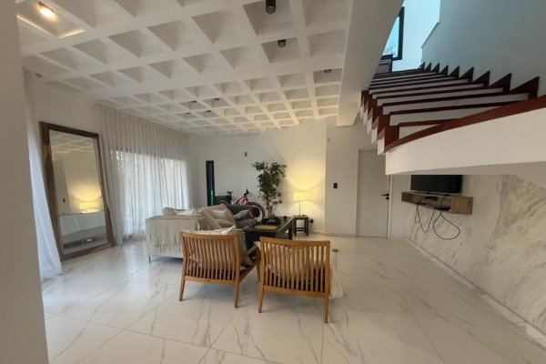 CASA IMPONENTE HASTA 6 PERSONAS