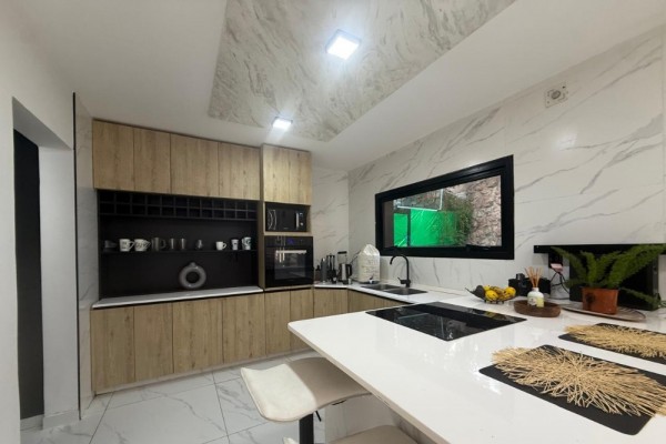 CASA IMPONENTE HASTA 6 PERSONAS