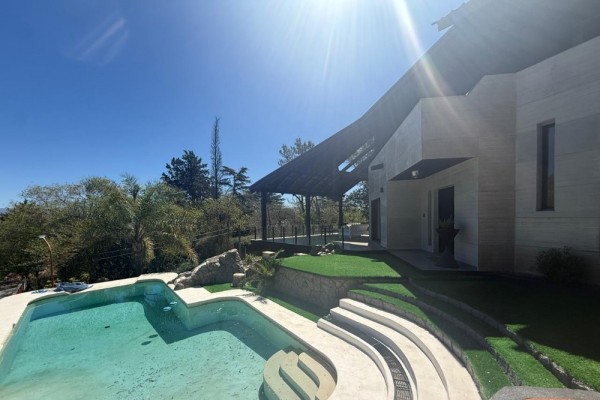 CASA IMPONENTE HASTA 6 PERSONAS