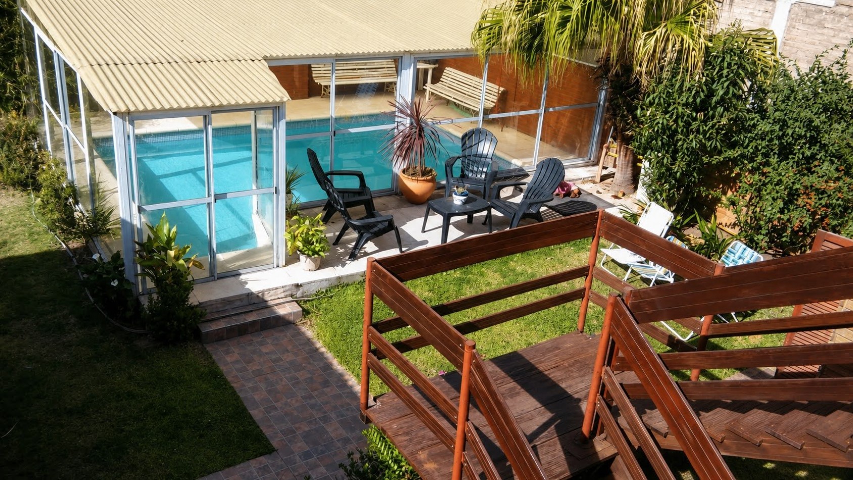 CASA PARA 12 PERSONAS - 5 DORMITORIOS - PILETA CERRADA - QUINCHO - CENTRICA