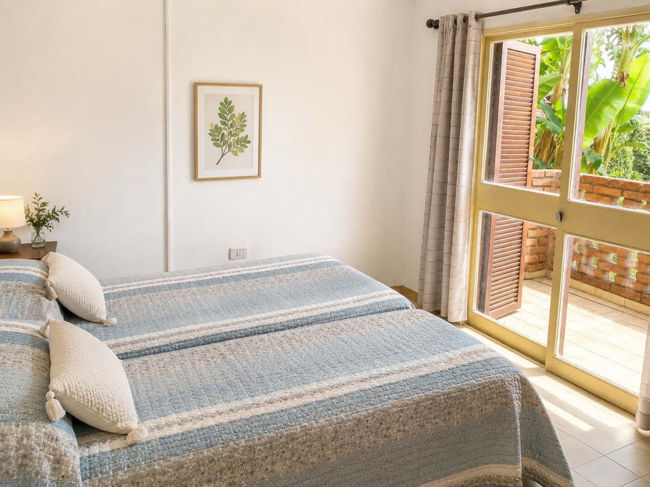 DEPARTAMENTO PARA 5 PERSONAS - PILETA-COCHERA-QUINCHO-PARQUE FRENTE AL LAGO