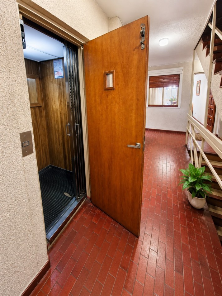 DEPARTAMENTO EN PLENO CENTRO PARA 6 PERSONAS CON COCHERA