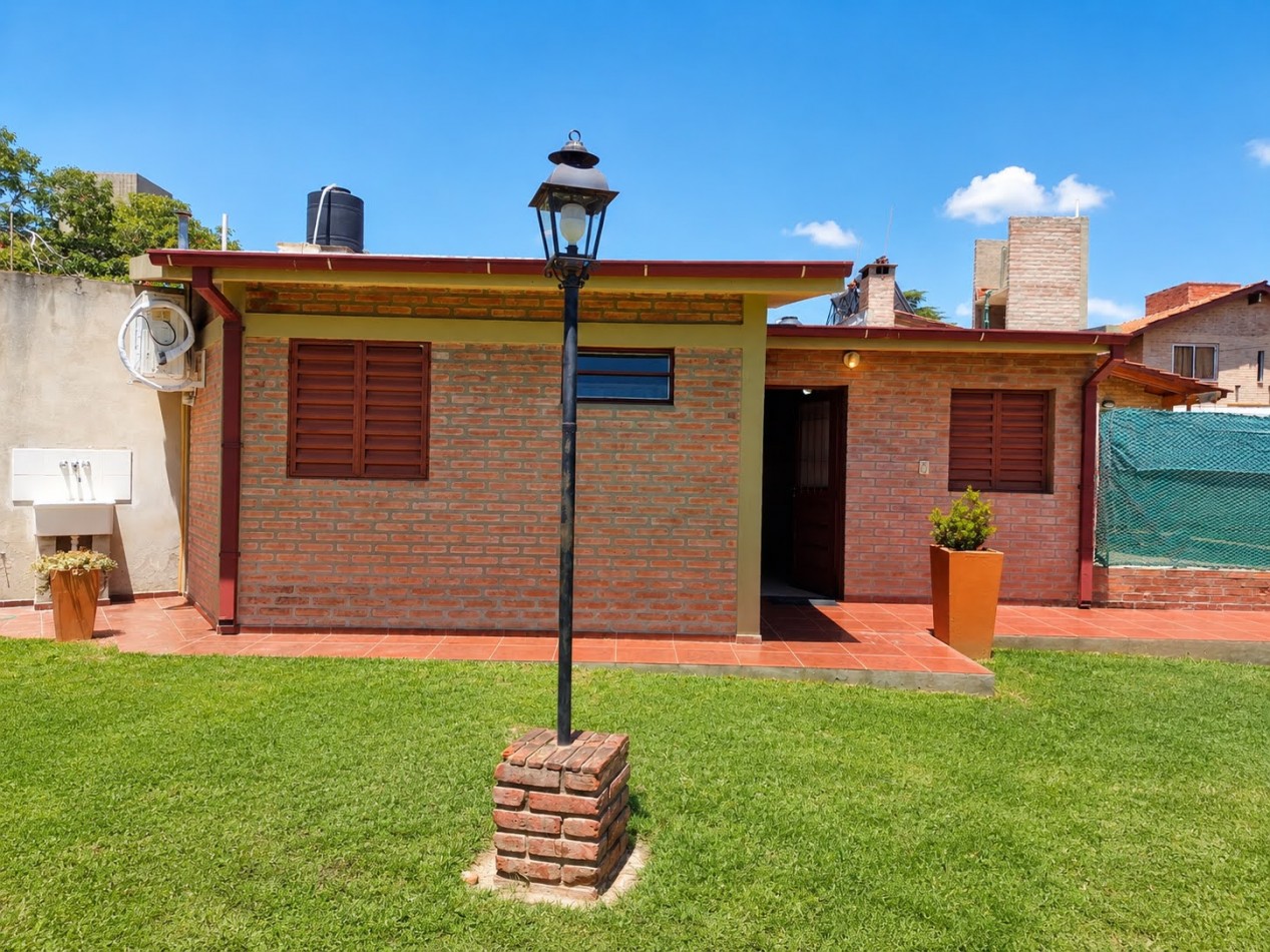 DEPARTAMENTO MONOAMBIENTE PARA 2 PERSONAS FRENTE AL LAGO, CON COCHERA