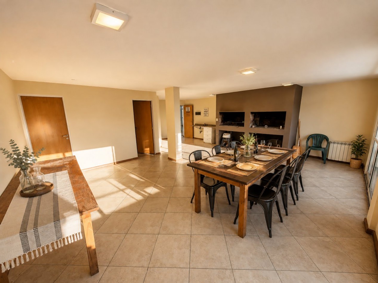 DEPARTAMENTO PARA 4 PERSONAS EN PLENO CENTRO - COCHERA - PISCINA - QUINCHO
