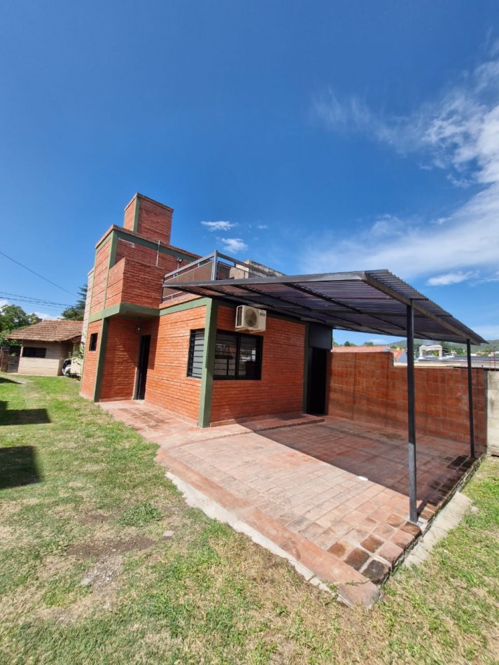 DUPLEX PARA 4 PERSONAS CON COCHERA A METROS DEL RIO