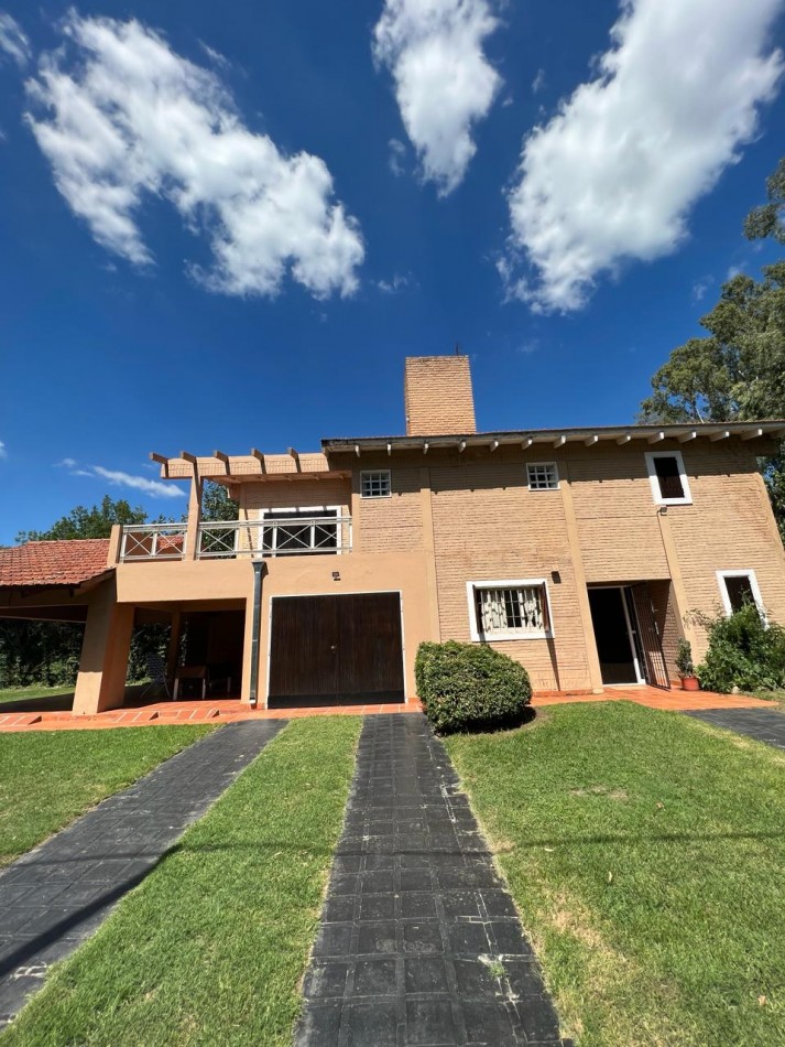 CASA PARA 11 PERSONAS PILETA PARQUE QUINCHO