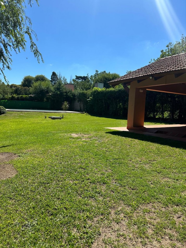 CASA PARA 11 PERSONAS PILETA PARQUE QUINCHO
