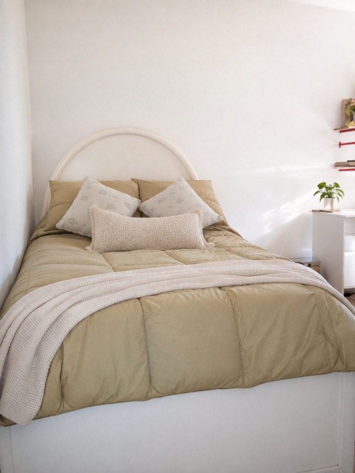 CASA PARA 6 PERSONAS (2 DORMITORIOS) CON PILETA Y PARQUE