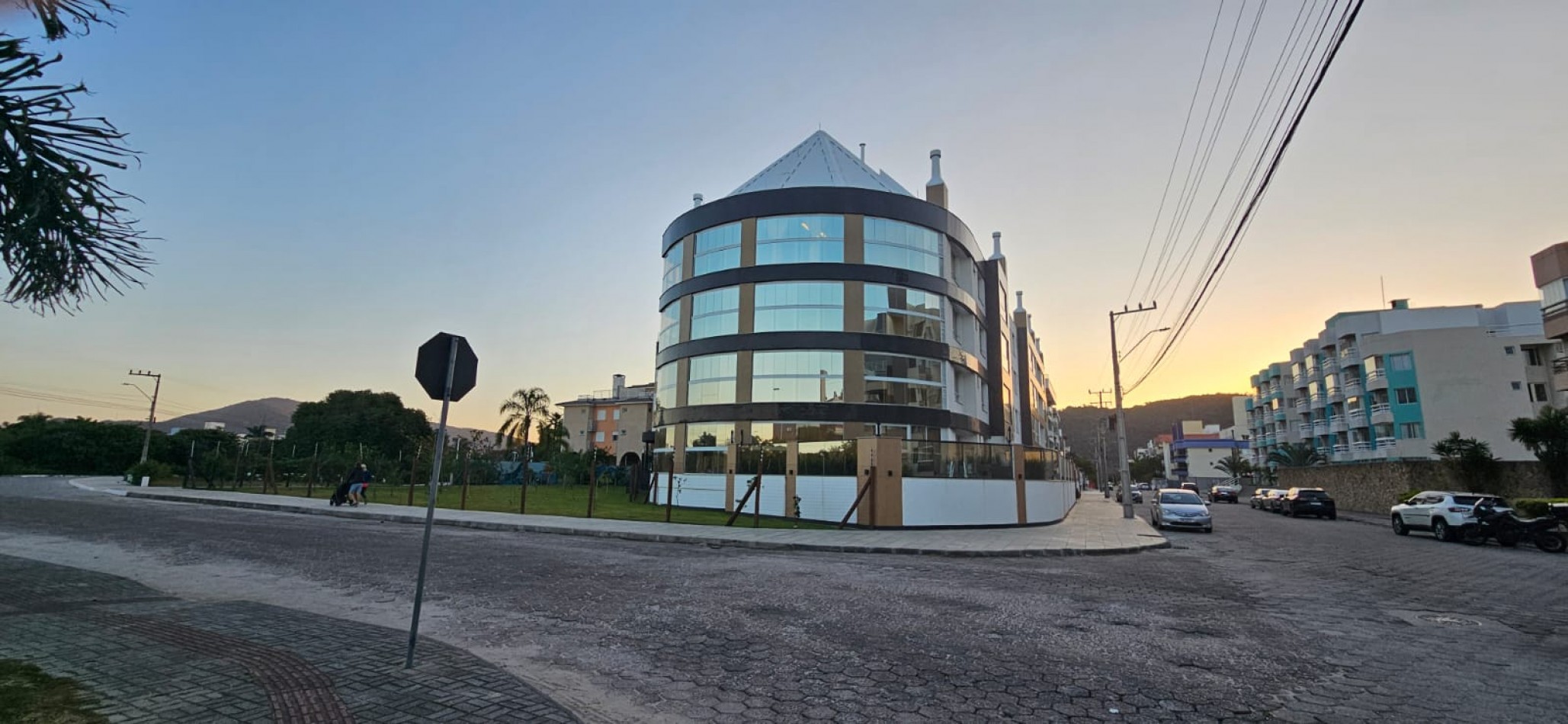 CONDOMINIO FRENTE AL MAR - PISCINA - GIMNASIO - S.U.M.