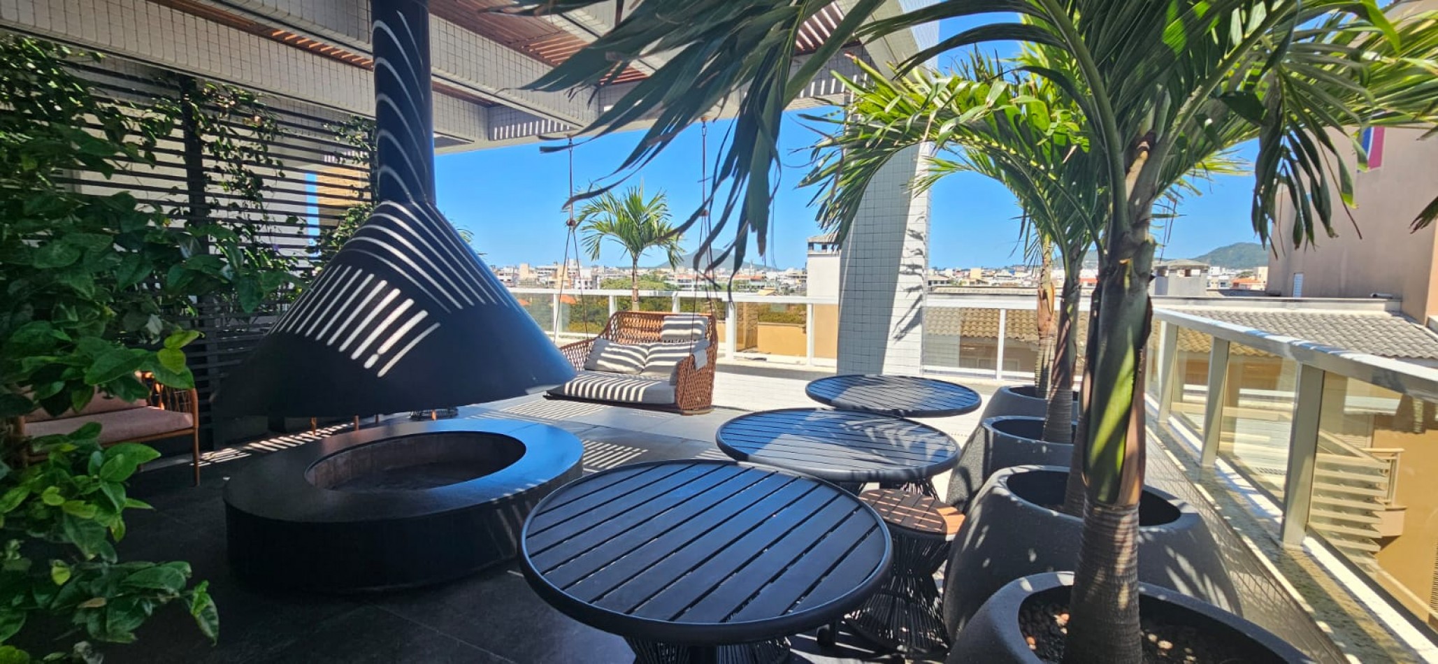 CONDOMINIO FRENTE AL MAR - PISCINA - GIMNASIO - S.U.M.