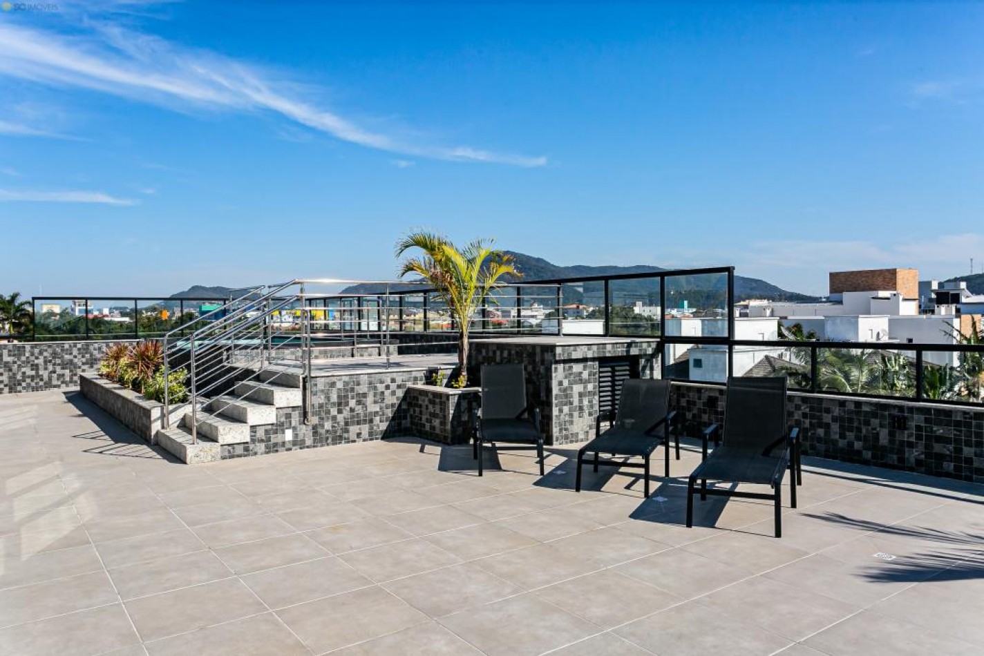 DEPARTAMETOS EN CONDOMINIO CON PISCINA A 850 METROS DEL MAR - INGLESES NORTE