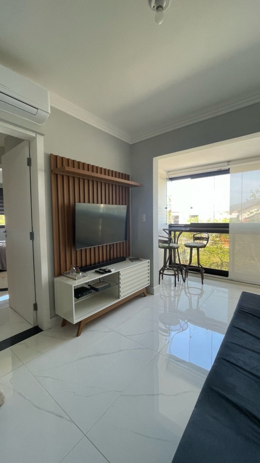 DEPARTAMENTO PARA 6 - A 250 METROS DEL MAR - CON PISCINA - SANTINHO