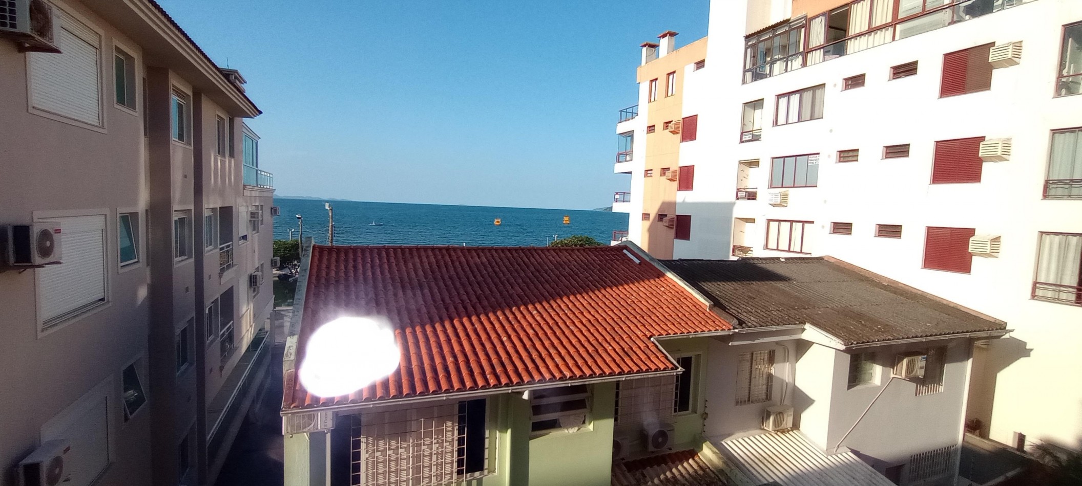 DEPARTAMENTOS PARA 6 A METROS DEL MAR CON BALCON Y COCHERA