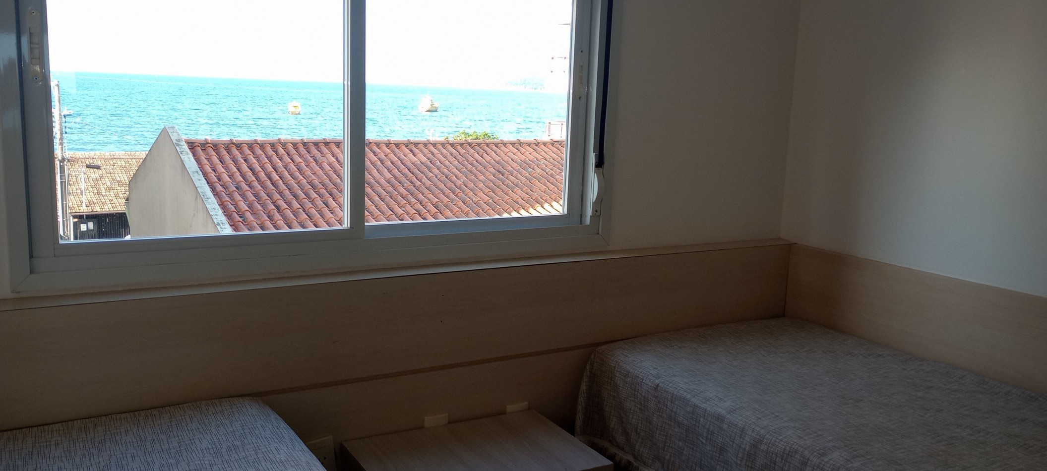 DEPARTAMENTOS PARA 6 A METROS DEL MAR CON BALCON Y COCHERA