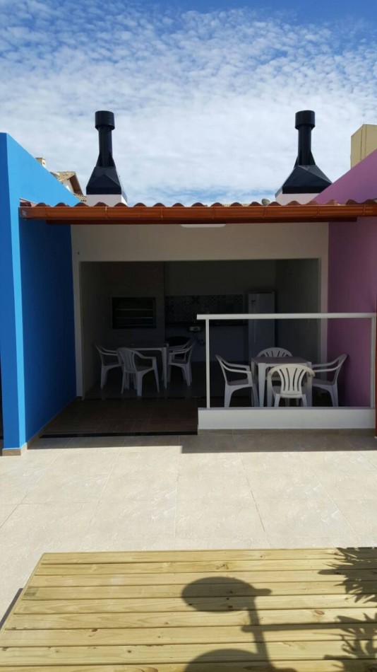 DEPARTAMENTOS FRENTE AL MAR - PILETA CLIMATIZADA - QUINCHO - JUEGOS PARA NIÑOS - SOLARIUM -