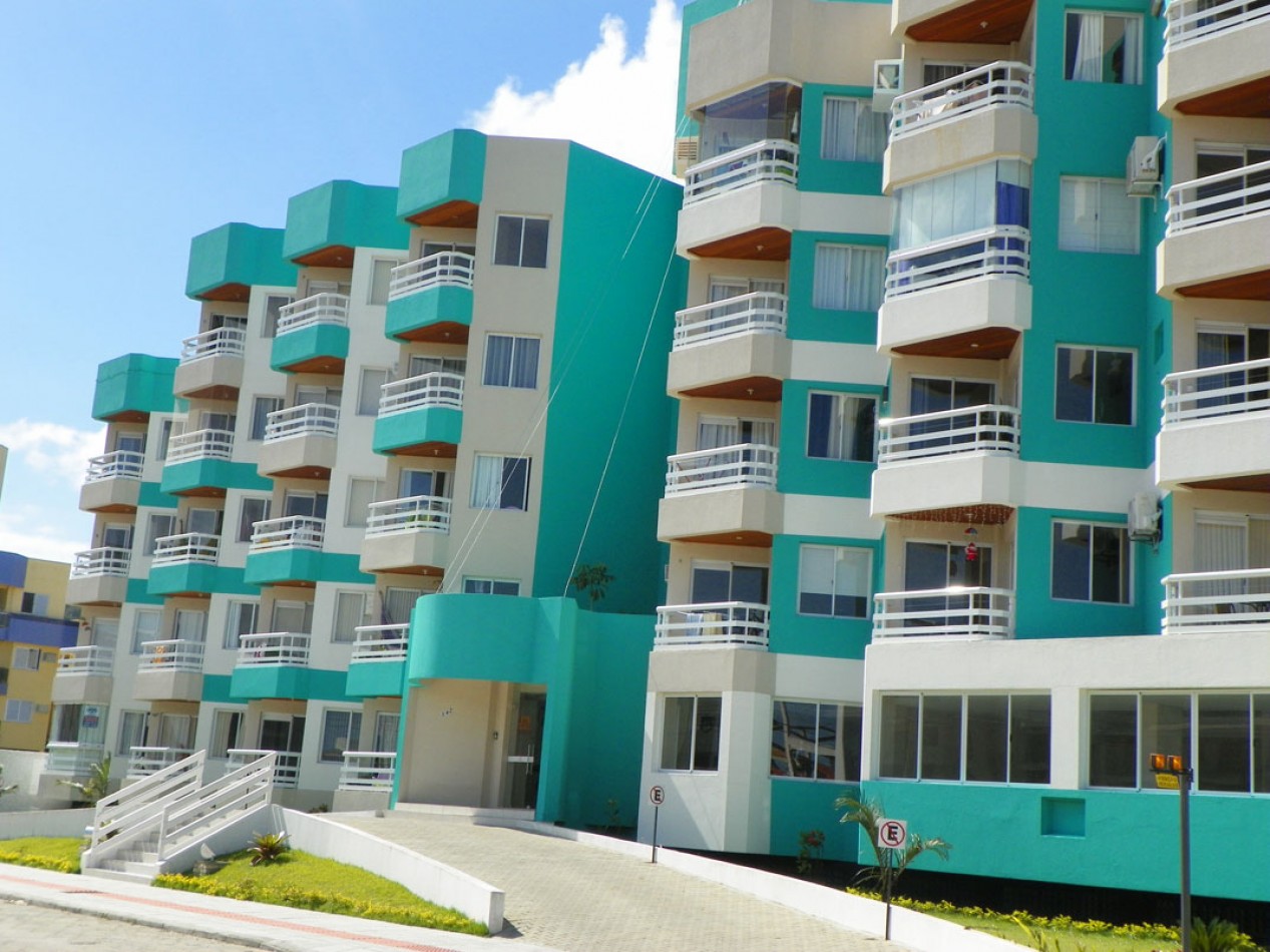 DEPARTAMENTOS FRENTE AL MAR - PILETA CLIMATIZADA - QUINCHO - JUEGOS PARA NIÑOS - SOLARIUM -
